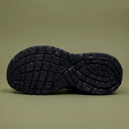 Lusensix TrailFusion — Cushioned comfort meets rugged grip.